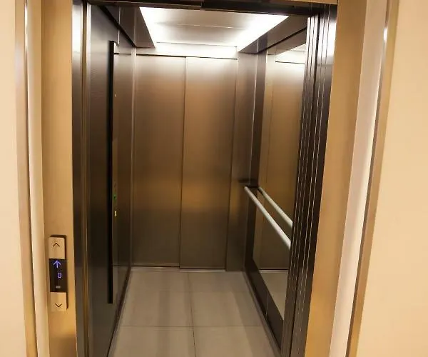 Royal Dzielna 华沙